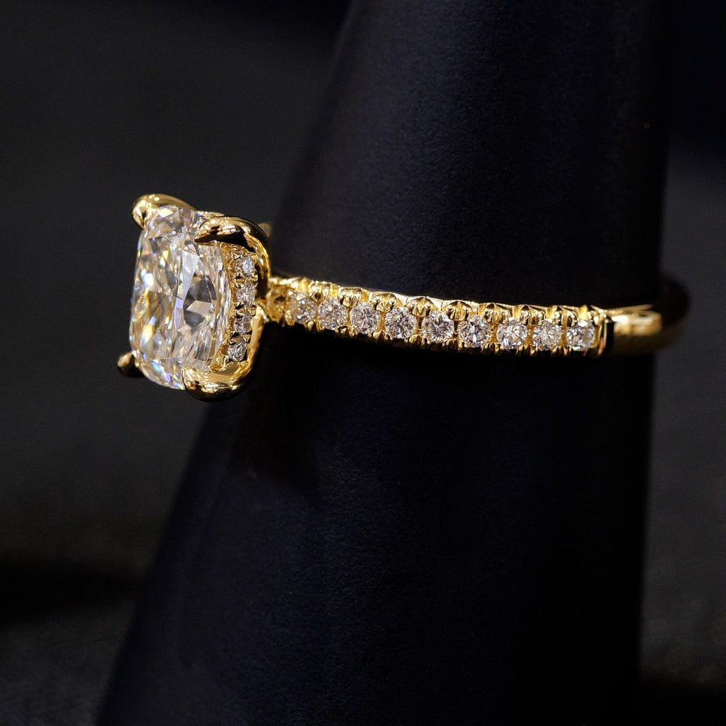 Discover a modern new era in diamond rings