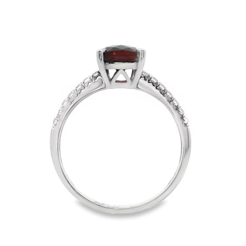 Natural Garnet And Diamond Ring