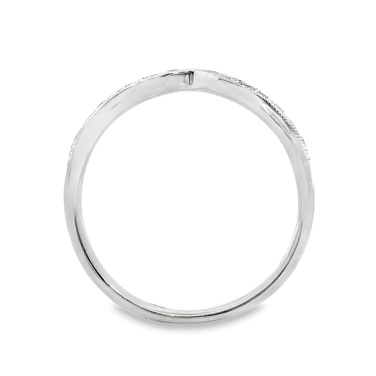 18ct White Gold V Shaped Diamond Ring With Milgrain Detail