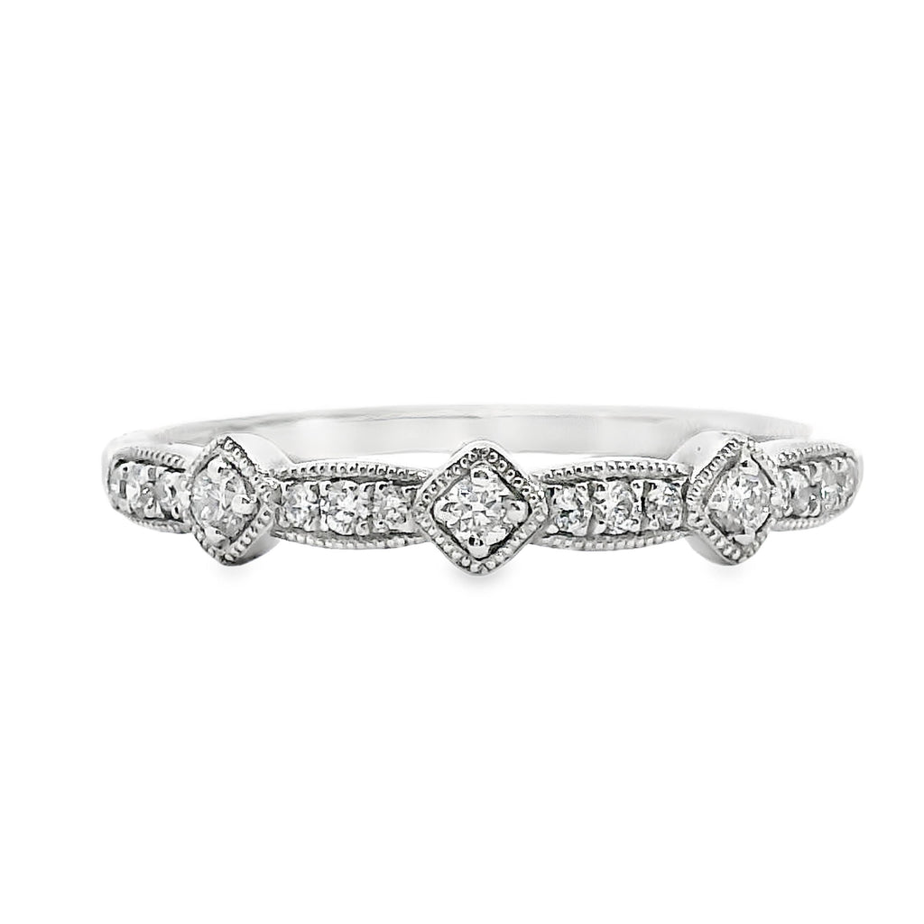 18ct White Gold Milgrained Diamond Dress Ring