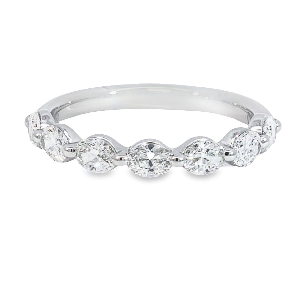 18ct White Gold Oval Cut Diamond Ring TDW = 1.10ct