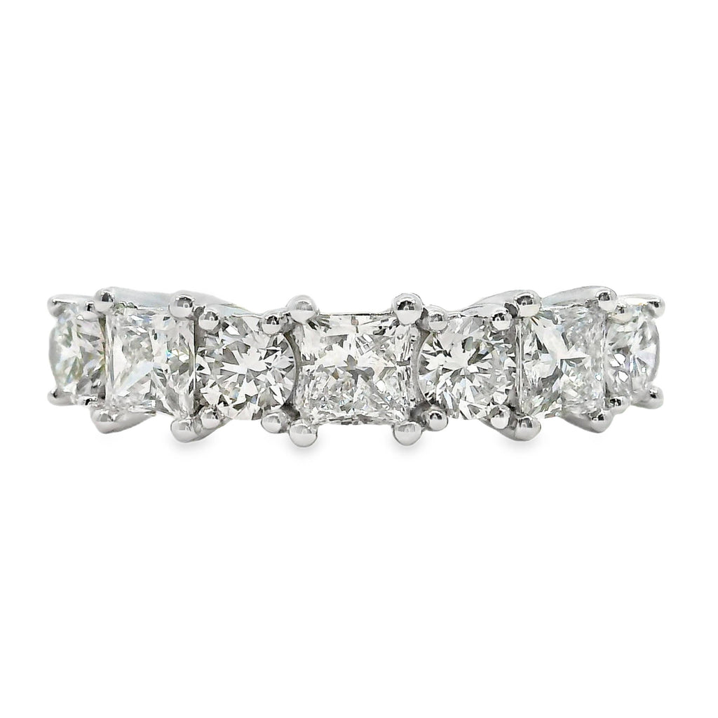 Ivy 9ct White Gold Alternating Princess And Round Cut Lab Grown Diamond Ring