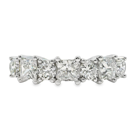 Ivy 9ct White Gold Alternating Princess And Round Cut Lab Grown Diamond Ring
