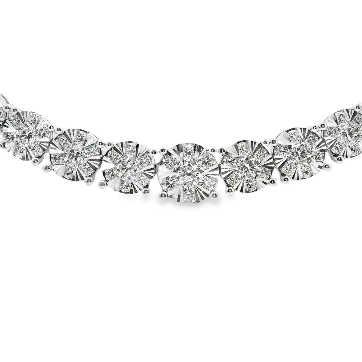 18ct White Gold Natural Diamond Illusion Set Necklace 10.078ct TDW