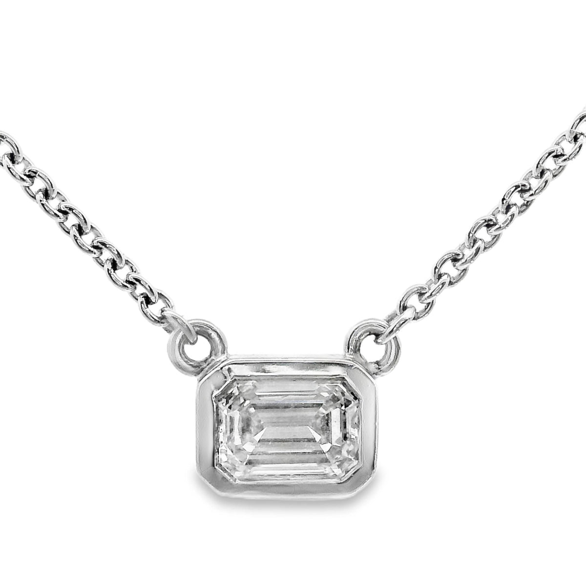 18ct White Gold Emerald Cut Diamond Pendant With Chain