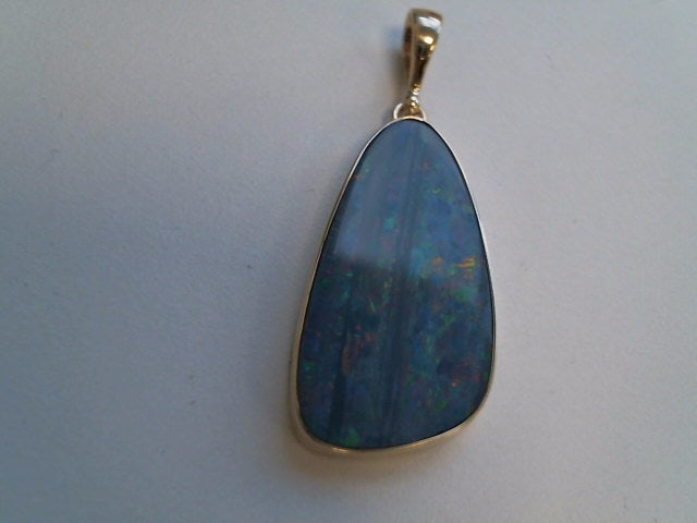 9ct YG Opal Doublet pendant