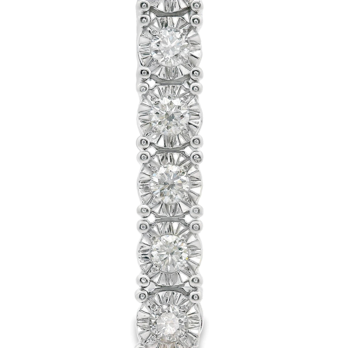 9ct White Gold Natural Diamond Flash Cut Illusion Set Bracelet 2.017ct TDW
