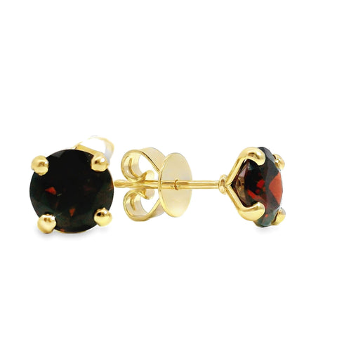 9ct Yellow Gold Four Claw Garnet Stud Earrings