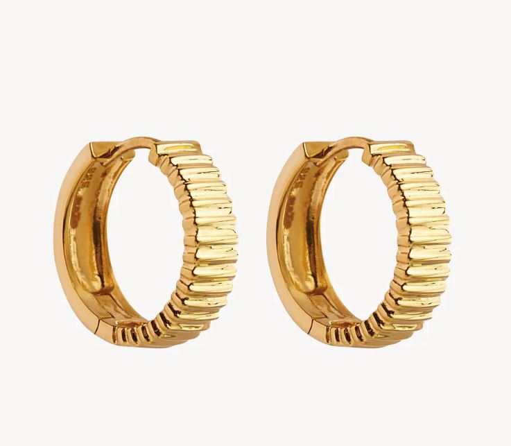 Najo Raya Huggie Earring
