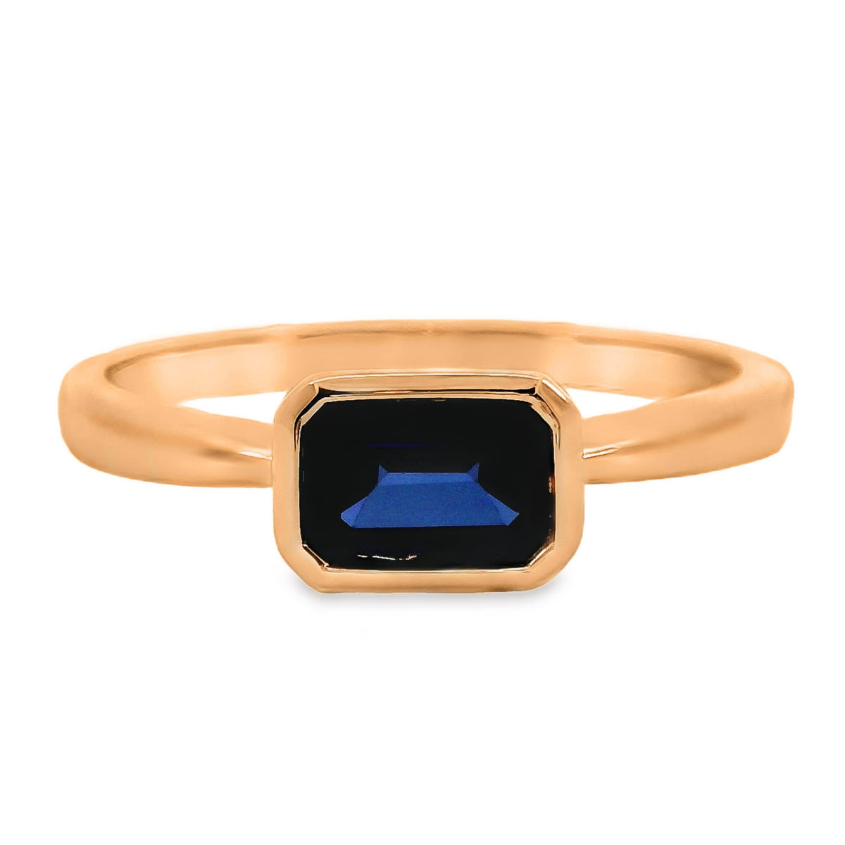 Astrid Ring