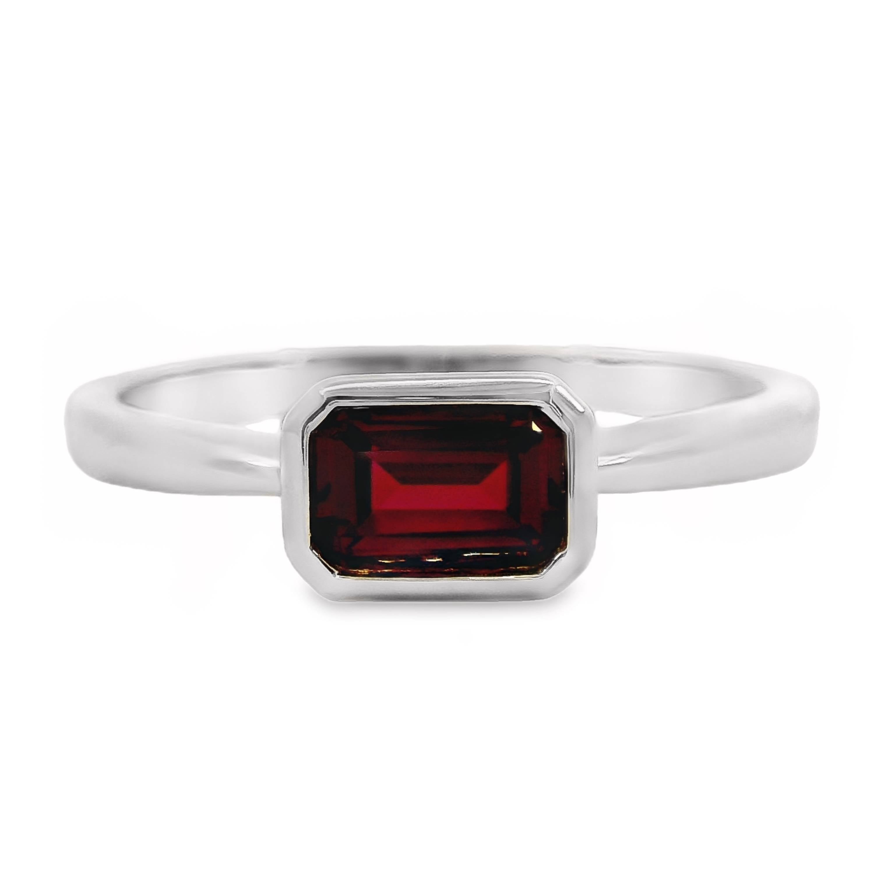 Astrid Ring