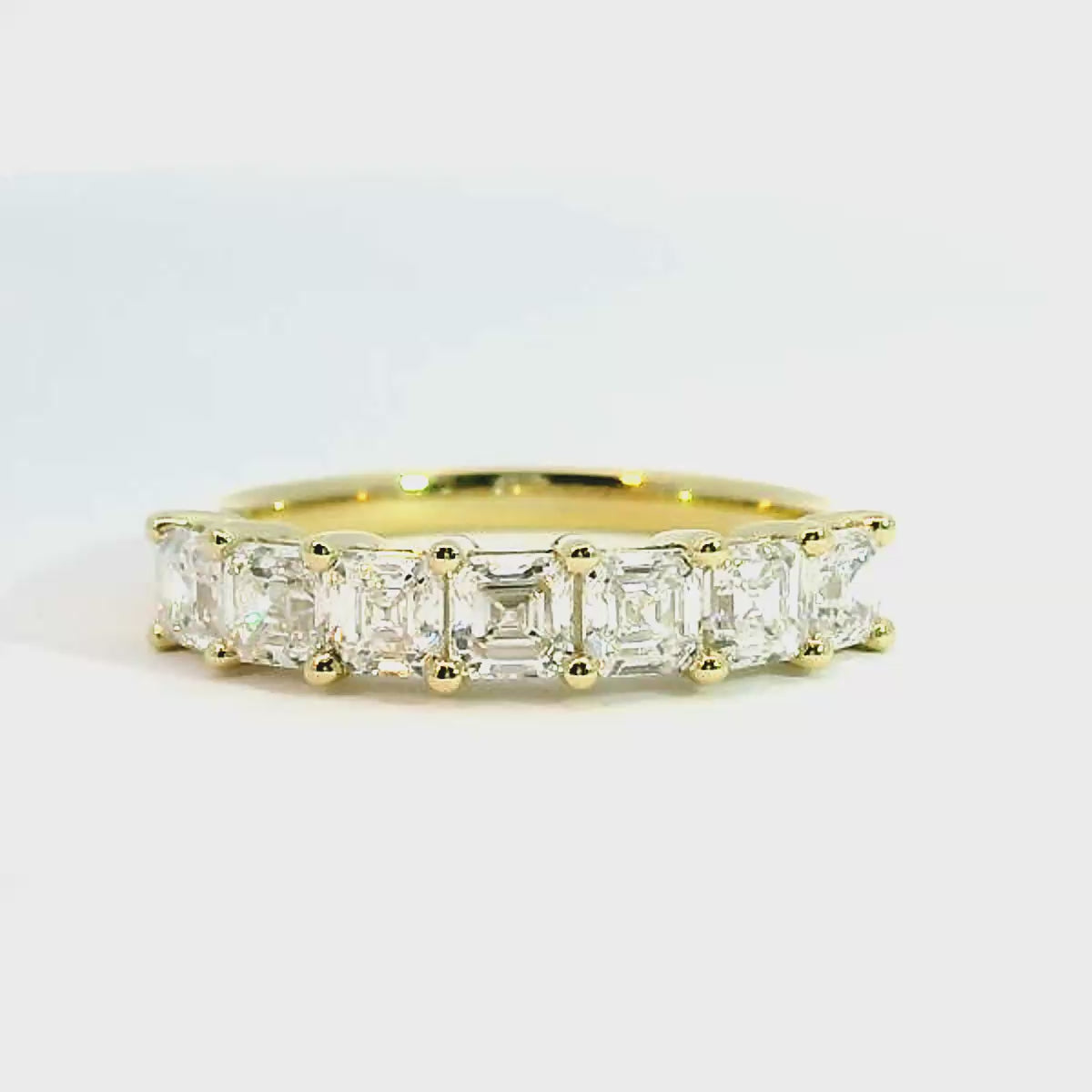 Phillipa Asscher & Round Brilliant Cut 7 Diamond Ring