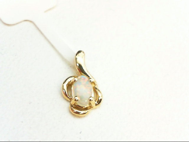 18ct Yellow Gold Opal 0.15ct Pendant