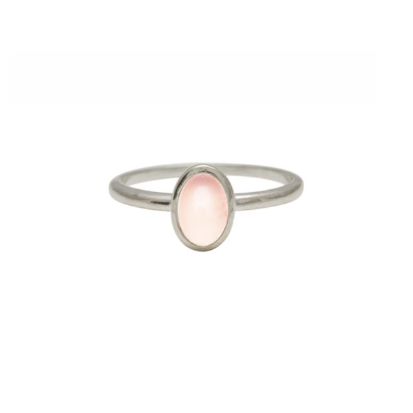 Von Treskow Oval Rose Quartz Ring